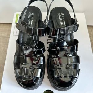Sandals from Spring, size 7.5 US.